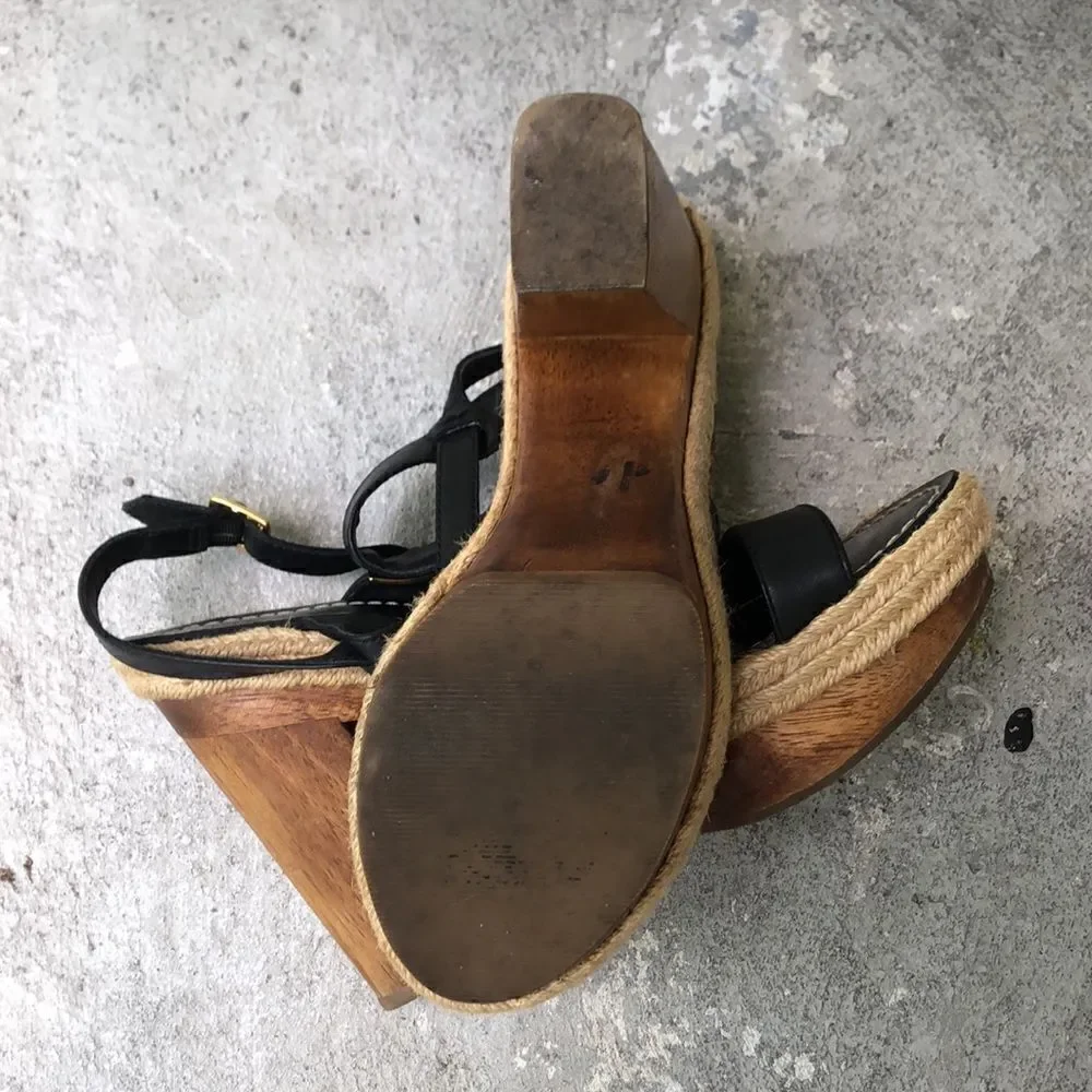 Hunter  Gonave  Platforms